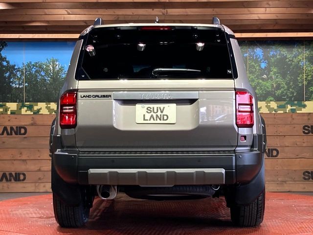 LANDCRUISER 250