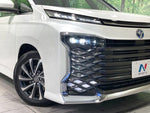VOXY HYBRID