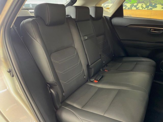 LEXUS NX300h