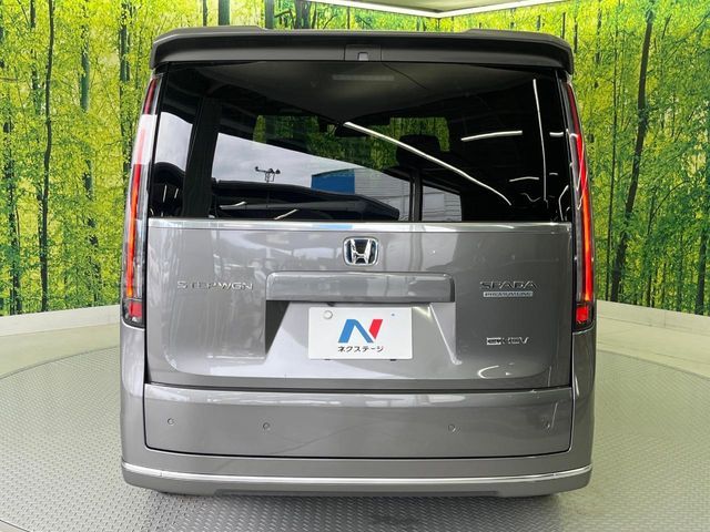 STEPWAGON e:HEV SPADA