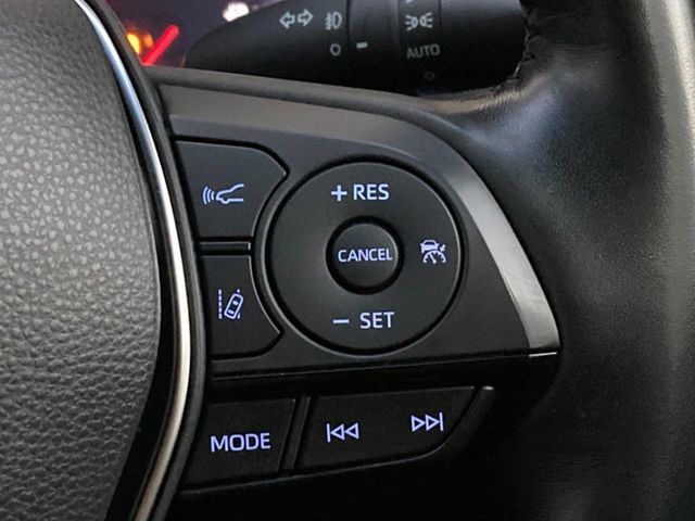 CROWN sedan hybrid