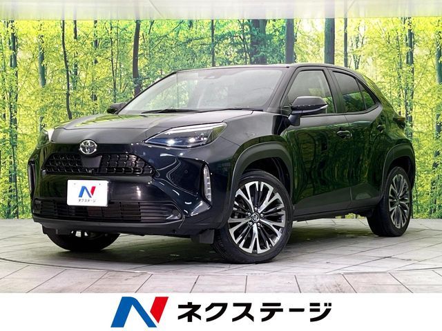 YARIS CROSS