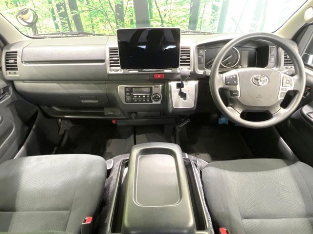 HIACE van 4WD