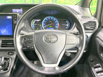 VOXY HYBRID