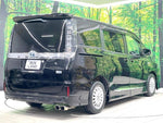 VOXY HYBRID