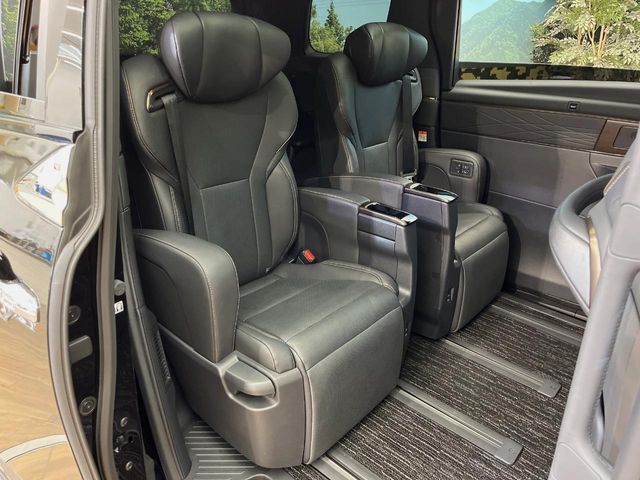 ALPHARD hybrid 4WD