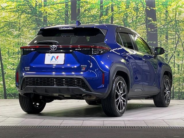 YARIS CROSS HYBRID