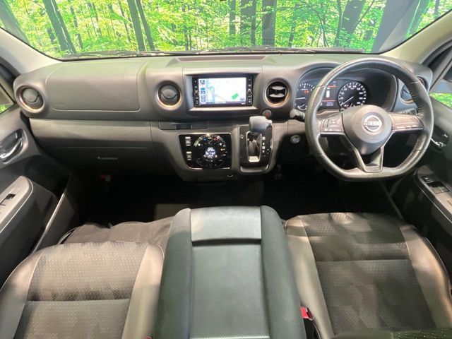 CARAVAN van 2WD