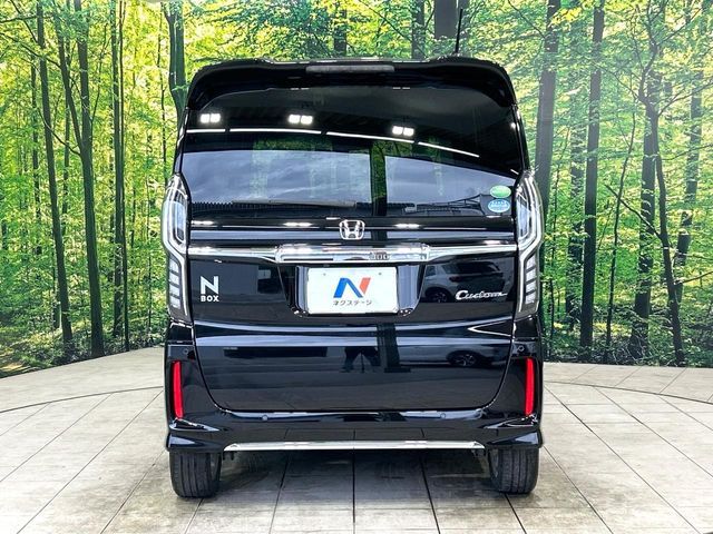 N BOX CUSTOM