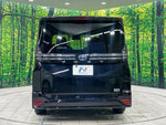 VOXY HYBRID