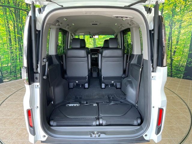 STEPWAGON e:HEV SPADA