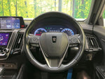 CROWN sedan hybrid