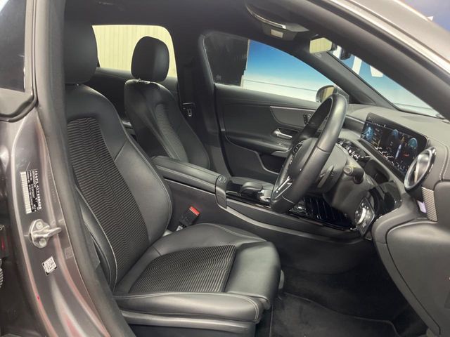 MERCEDES BENZ CLA Shooting Brake