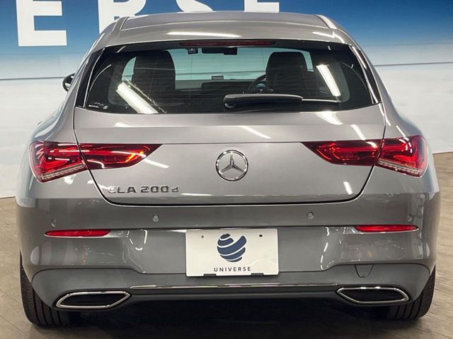 MERCEDES BENZ CLA Shooting Brake