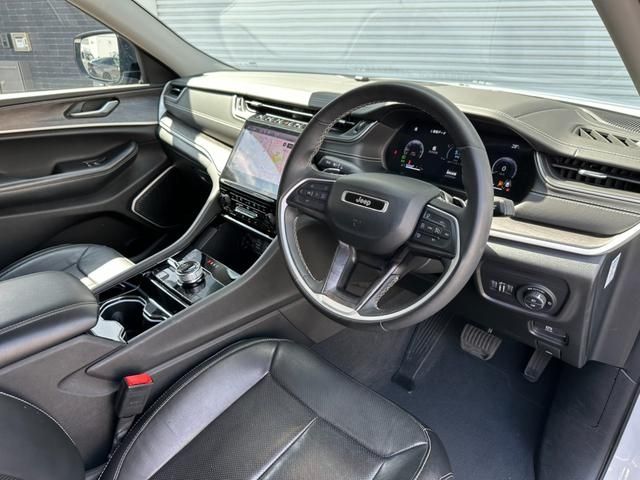 JEEP GRAND CHEROKEE L