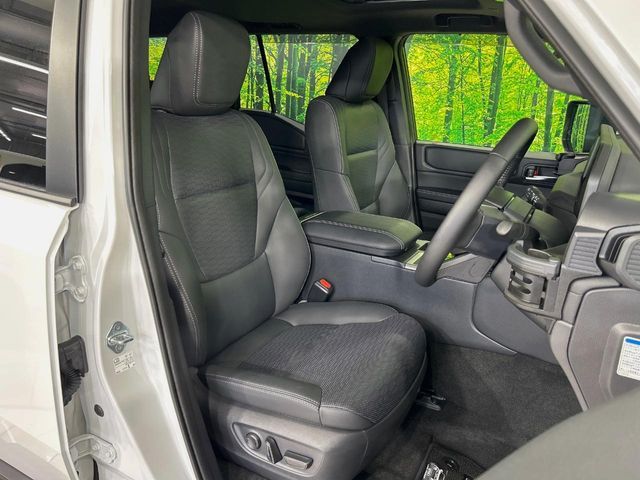 LANDCRUISER 250