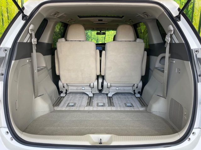 ESTIMA HYBRID 4WD