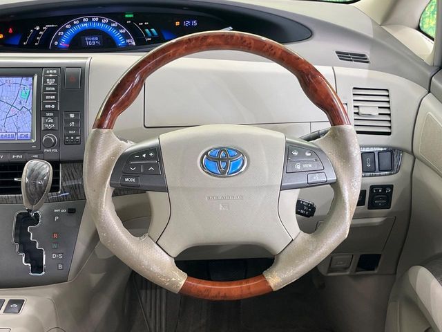 ESTIMA HYBRID 4WD