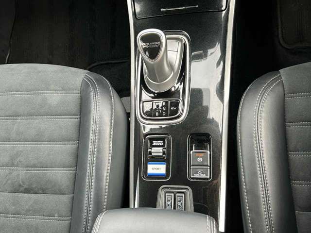 OUTLANDER PHEV