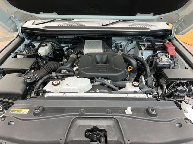LANDCRUISER 250