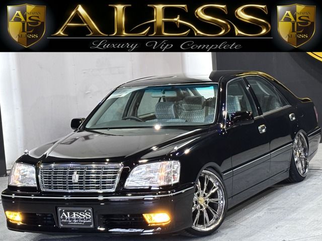 CROWN sedan