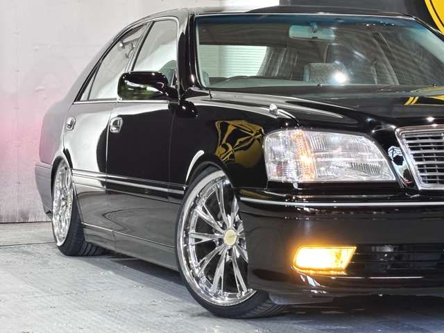 CROWN sedan