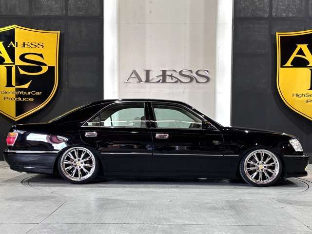 CROWN sedan