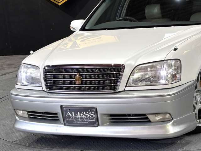 CROWN sedan