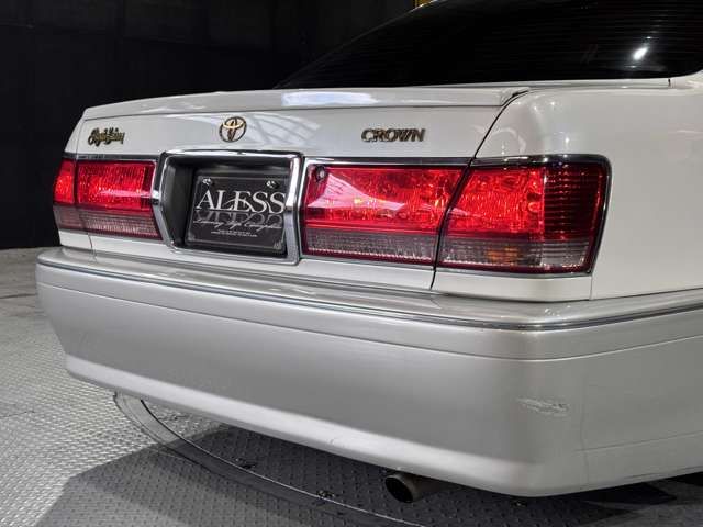 CROWN sedan