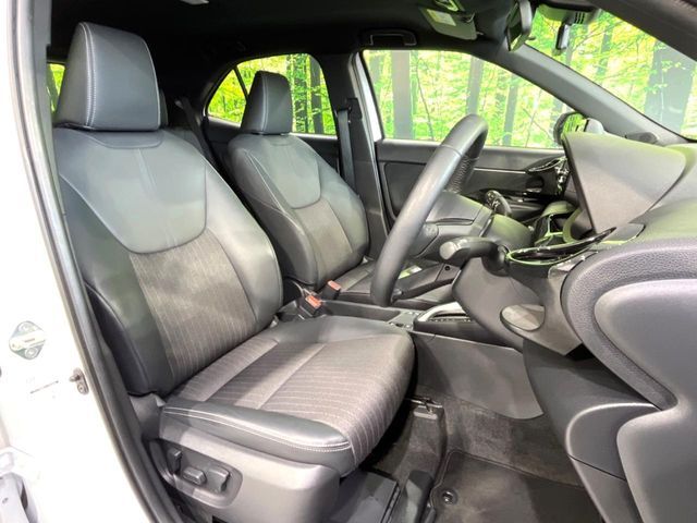 YARIS CROSS HYBRID