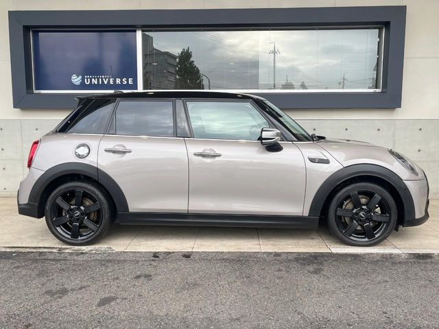 MINI COOPER SD 5DOOR