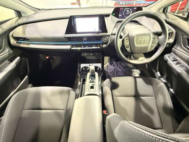PRIUS 4WD