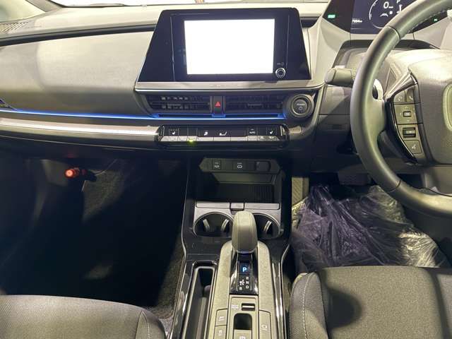 PRIUS 4WD