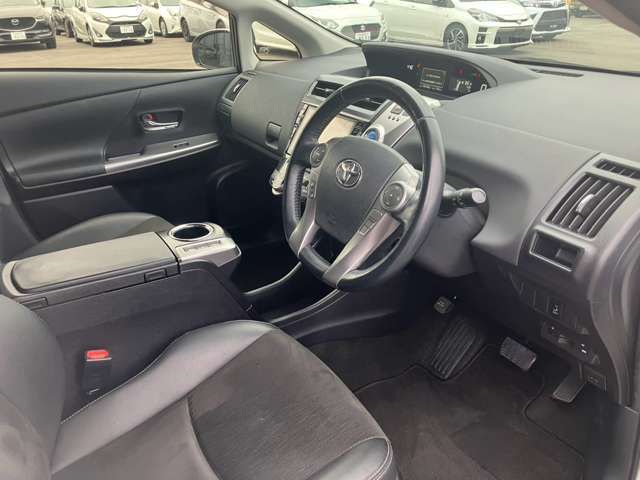 PRIUS Alpha