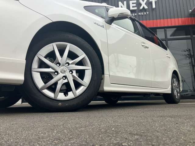 PRIUS Alpha