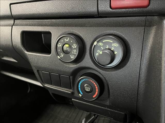 HIACE van 2WD
