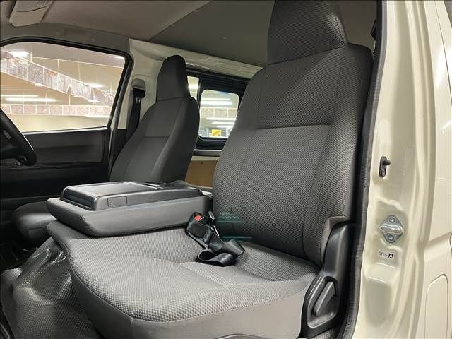 HIACE van 2WD