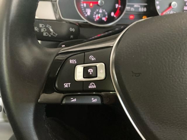 VW Passat Variant
