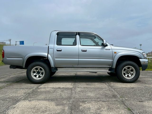 HILUX 4WD