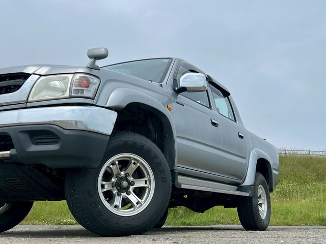 HILUX 4WD
