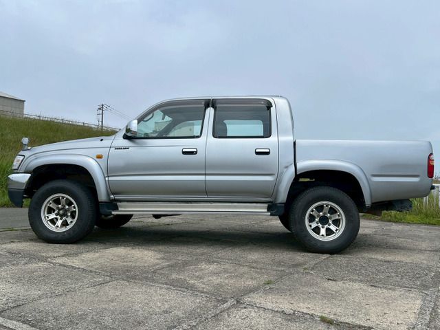 HILUX 4WD