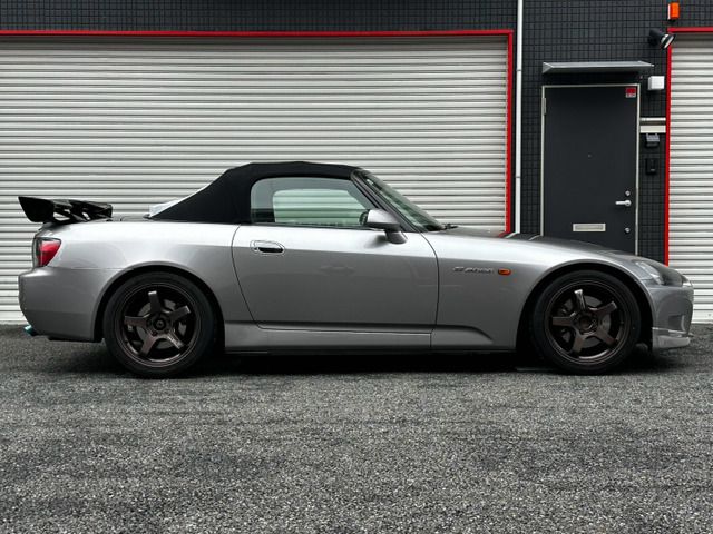 S2000