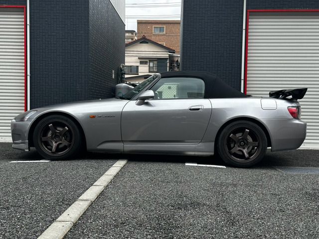 S2000