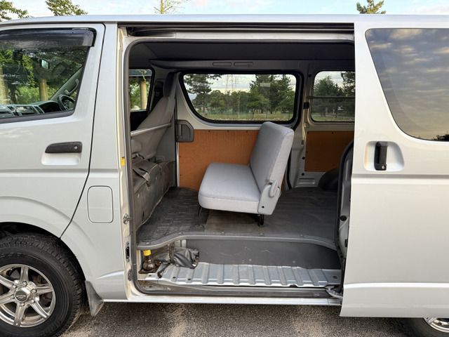 HIACE van 4WD