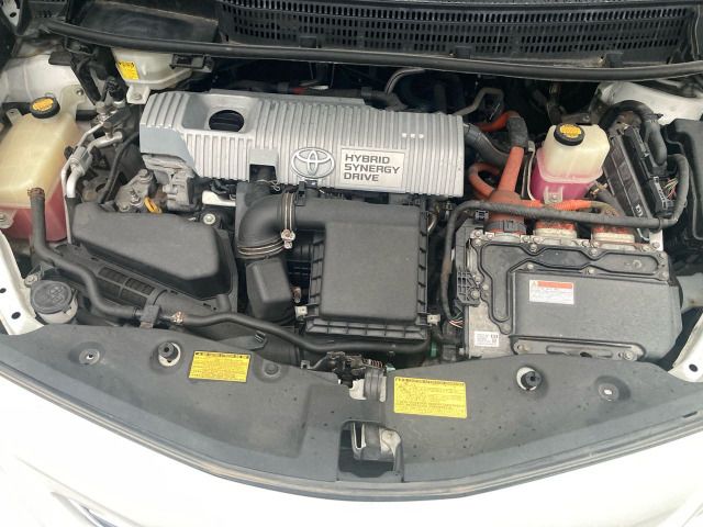 PRIUS Alpha