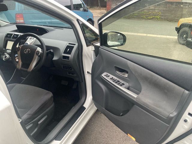 PRIUS Alpha