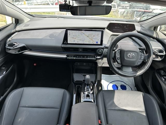 PRIUS 4WD