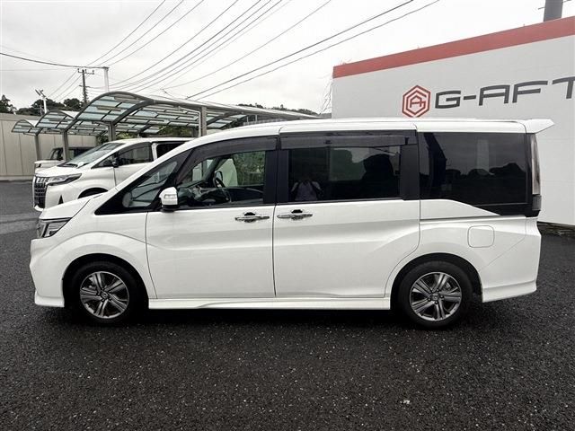 STEPWAGON e:HEV SPADA