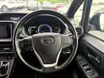 VOXY HYBRID