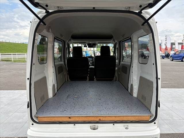 MINICAB van